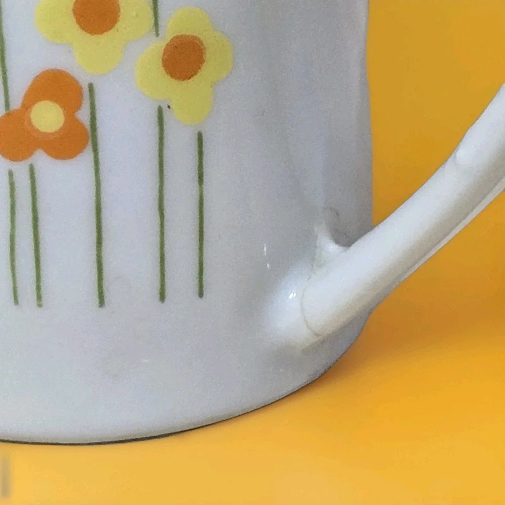 Vintage Salt & Pepper Shakers Japan Takahashi Orange Yellow Flower Daisy MCM ECU